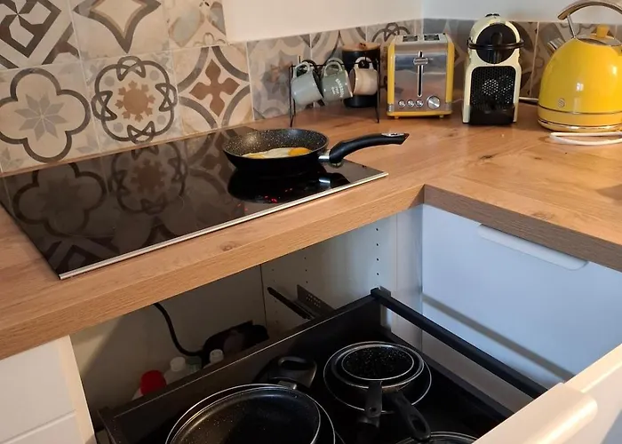 Chez Madame Hulotte *